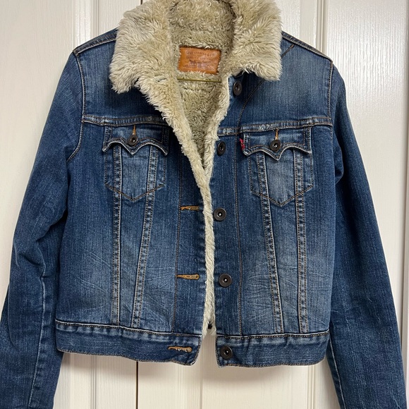 Levis Sherpa denim jacket - Picture 1 of 1